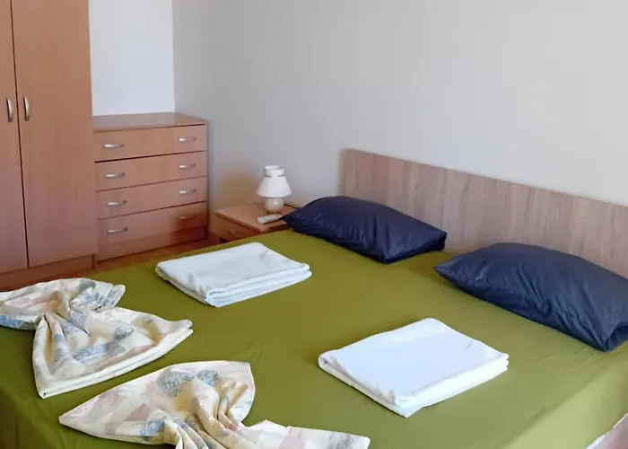 двустаен във виго панорама Misivri